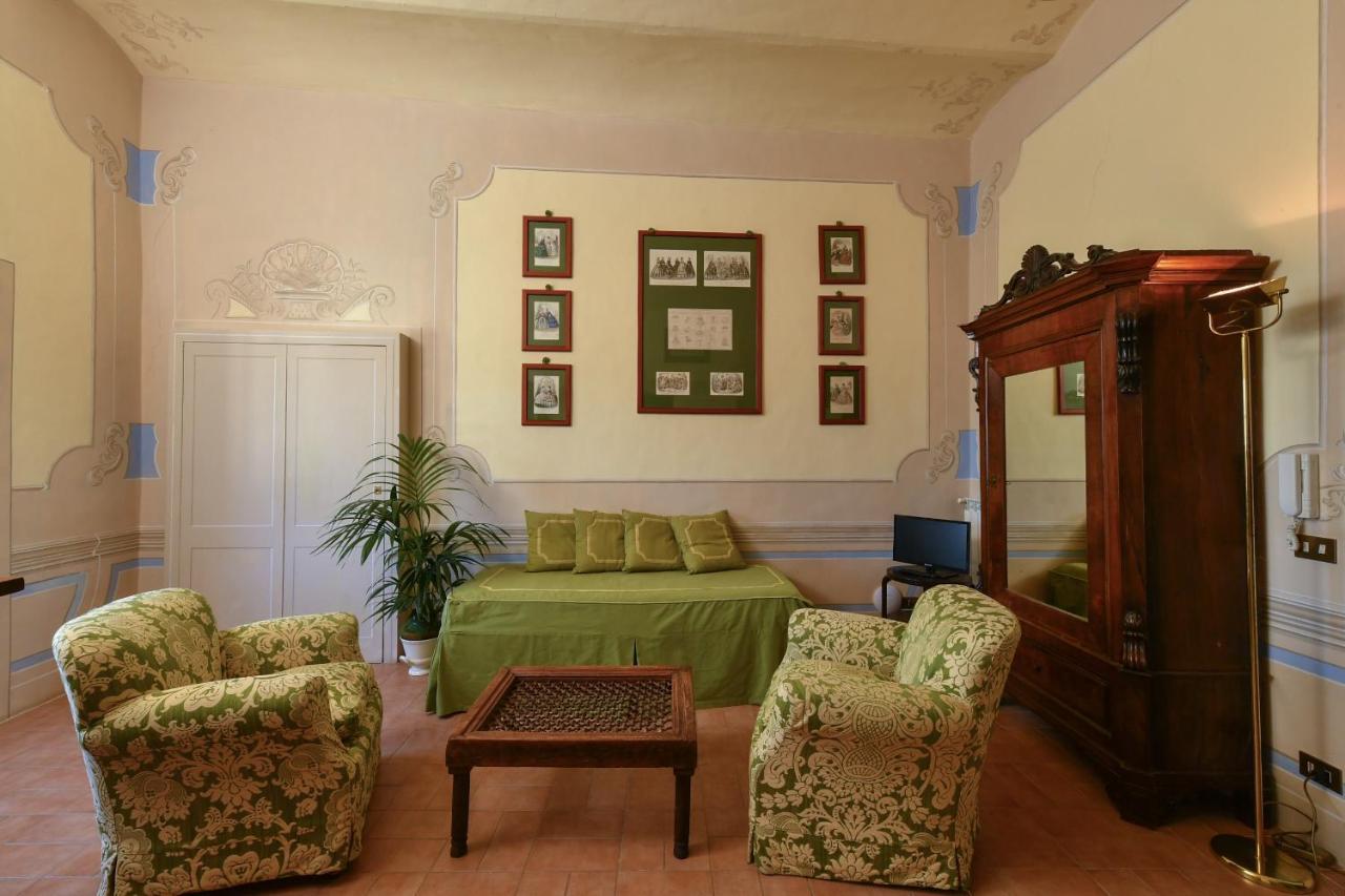 Castello Costaguti Hotel Roccalvecce ภายนอก รูปภาพ